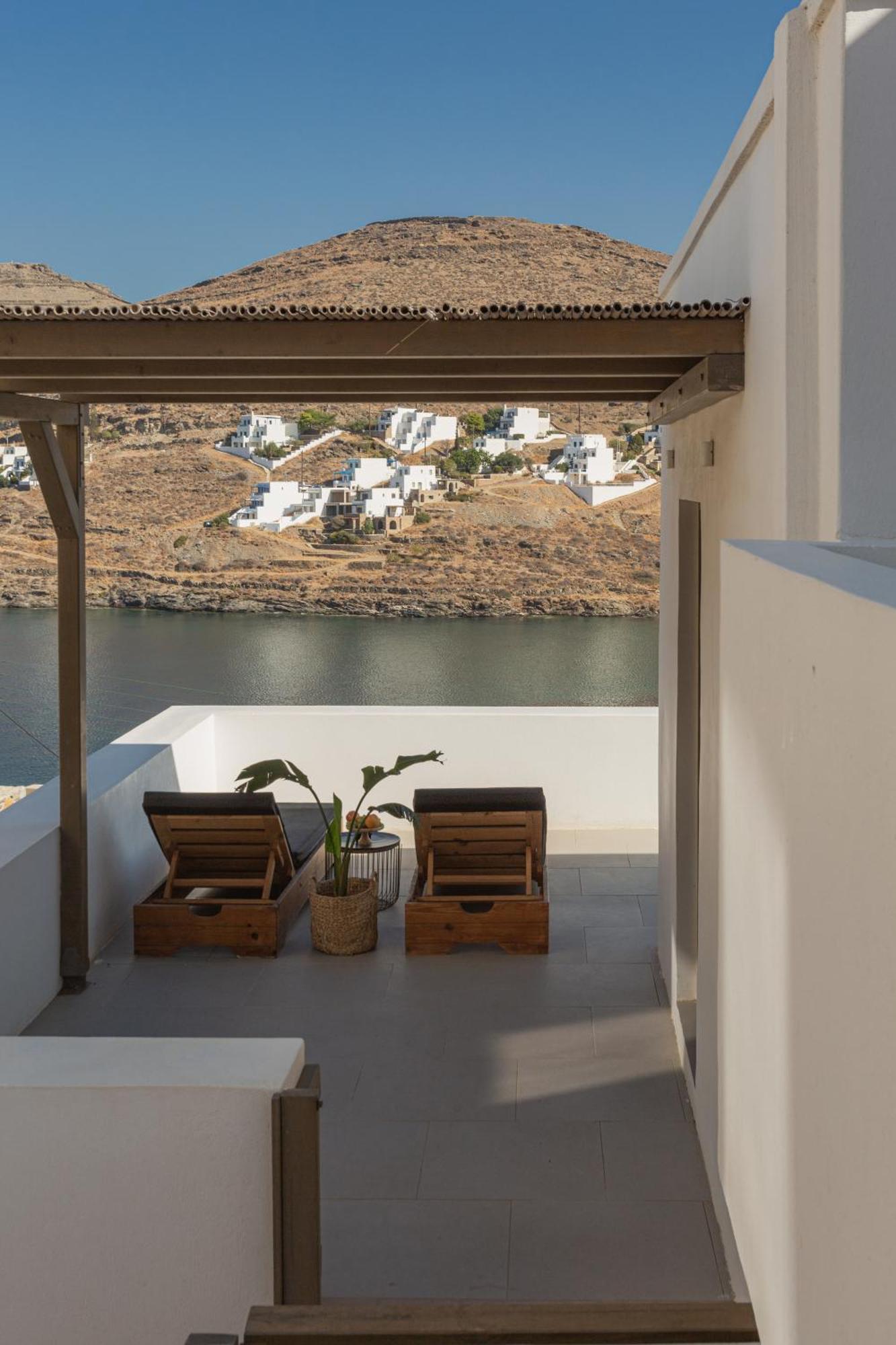 Amal Kythnos Suites المظهر الخارجي الصورة